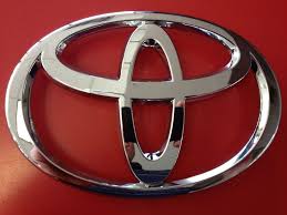 Our vast selection of premium. 95 96 97 98 Toyota 4runner Front Grille Emblem Chrome Genuine Oem 7531135140 Ebay Toyota Solara Toyota Corolla Toyota
