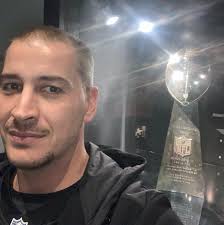 What is the best 12 inch subwoofer for under $250?