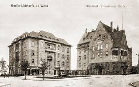 Der bahnhof zoo ist der bedeutendste bahnhof in der westlichen city und der größte nahverkehrsknotenpunkt berlins. Bahnhof Unter Denkmalschutz Gestaltung Orientiert Sich Am Botanischen Garten