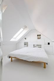 Inspiration for a calming serene cozy minimalist bedroom. 20 Minimalist Bedrooms For The Modern Stylista