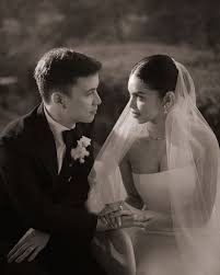 MAINE MENDOZA, ARJO ATAYDE CELEBRATE THEIR FIRST WEDDING ANNIVERSARY! 👰🤵  ⁣ ⁣ Celebrity couple Maine Mendoza and Arjo Atayde marked one year of  marriage by releasing a video reel of their wedding