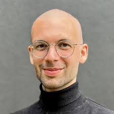 Robin Matz's Instagram, Twitter & Facebook