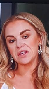 Reality TV Show Contestant's Makeup and Personality Criticized