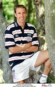 The former england international also says he does not wish to be considered for the new post of technical. Gareth Southgate Modische Evolution Des England Trainers Manager Magazin