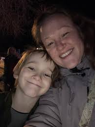 Looking for job opportunities in flower shops or nurseries in the area