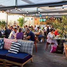 Un Week End En Amoureux A Bordeaux Soo Deco Restaurant Bordeaux Restaurant Insolite Mama Shelter Bordeaux