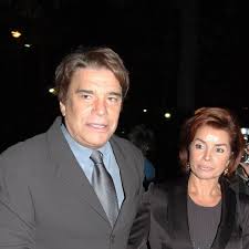 Depuis peu, cet entrepreneur a traversé l'atlantique pour relancer la production d'un nouveau modèle de voiture delage, la d12. Zgon43fgbz6zm