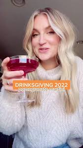 Pomegranate Martini Recipe for Thanksgiving Drinks