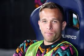OFFICIALLY OFFICIAL: Arthur signs with Liverpool