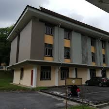 Petisyen ini bertujuan mengumpulkan suara mahasiswa utm skudai berkenaan isu pelaksanaan sistem one stop parcel centre (opc). K09 Kolej Tun Razak Utm College Residence Hall