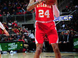 In 23 games for coach luke walton and the kings, kent bazemore averaged 10.3 points, 4.9 rebounds, 1.3 assists, and 1.2 steals while shooting much better at 41.8% from the field and 38.4% from. Kent Bazemore Forgot To Shoot A Free Throw And Caused A Bizarre Officiating Incident Sbnation Com