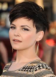 We provide easy how to style tips as well as letting you know which hairstyles will match your face shape, hair texture and hair density. Ginnifer Goodwin S Hair Story The Long Short Of It Huffpost Life