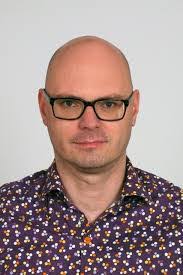 Lisa Czajkowski's Instagram, Twitter & Facebook