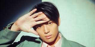 Introducing: Calvert Tay, 2nd Generation Mediacorp actor turned singer