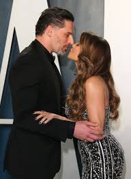 Sofia is now married to her bottom of the 9th (2019) costar, magic mike (2012) beefcake joe manganiello, but can mostly be seen as a judge on america's got talent. So Haben Sich Joe Manganiello Sofia Vergara Kennengelernt Promiflash De