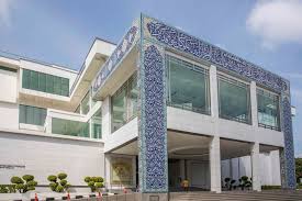 Ya, muzium negara sememangnya menjadi destinasi utama bagi para pencinta ilmu terutama pencinta sejarah. Islamic Arts Museum Malaysia