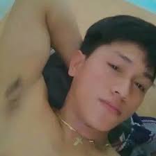 Finally got the pocket bike 😂 nobody said you can pop wheelies 健谷谷 WEAR  ውካተ Dm KEARN WED ን Controls ControlsUnequip Unequip . ewbalance И.ЛЯ WED 金耀  Controls ControlsUnequip Unequip . Γ