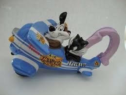 Warner Brothers Studio Store PEPE LE PEW PENELOPE