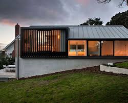 The increase in the demand for housing especially in the big cities, has meant that to be affected precisely the environments which are increasingly restricted to leave room for a greater. Architect Turns This Old Two Car Garage Into Beautiful Family Home