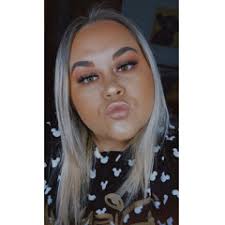 Listen to -Tropicali by Leona Coyle in 9700 playlist online for free