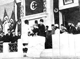 محمد شريف مهاجم الأهلي زملكاوي. Ø£Ù‡Ù„Ø§ÙˆÙŠ ÙˆÙ„Ø§ Ø²Ù…Ù„ÙƒØ§ÙˆÙŠ Ø§Ù„Ø³ÙŠØ§Ø³ÙŠÙˆÙ† ÙŠÙ…ØªÙ†Ø¹ÙˆÙ† ØµÙˆØª Ø§Ù„Ø£Ù…Ø©