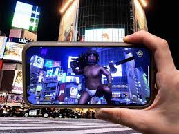 渋谷に20メートルのAR巨大「全裸監督」出現 「ビニ本自販機」も再登場 - シブヤ経済新聞