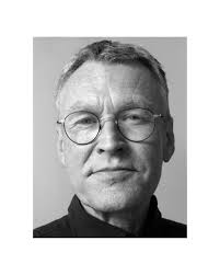 Just nu pågår installationen av Matts Leiderstams kommande utställning,  Soltavlan