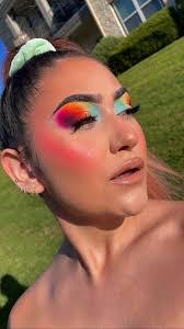 Miranda Blake's Instagram, Twitter & Facebook