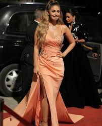 2020 (mmxx) was a leap year starting on wednesday of the gregorian calendar, the 2020th year of the common era (ce) and anno domini (ad) designations, the 20th year of the 3rd millennium, the 20th year of the 21st century, and the 1st year of the 2020s decade. ÙƒÙ„ Ø¥Ø·Ù„Ø§Ù„Ø§Øª Ø§Ù„Ù†Ø¬Ù…Ø§Øª Ø®Ù„Ø§Ù„ Ø§ÙØªØªØ§Ø­ Ù…Ù‡Ø±Ø¬Ø§Ù† Ø§Ù„Ø¬ÙˆÙ†Ø© Ø§Ù„Ø³ÙŠÙ†Ù…Ø§Ø¦ÙŠ 2020