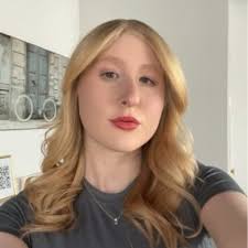 To everyone who applied for the Social Media and Marketing Manager position  at DG Creative Media, please note that the position is still open! I had to  temporarily take down the job