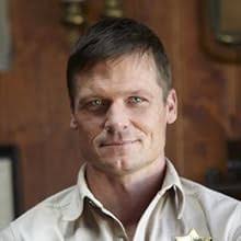 Amazon.com: Longmire: Season 2 : Craig Johnson, Greer Shephard, Michael M.  Robin, Hunt Baldwin, John Coveny, Robert Taylor, Katee Sackhoff, Lou  Diamond Phillips, Bailey Chase, Cassidy Freeman, Adam Bartley: Películas y  TV