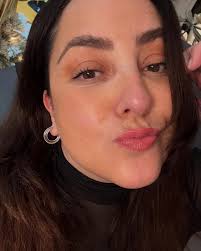 Esmeralda Palacios (@unbesobye) • Instagram photos and videos