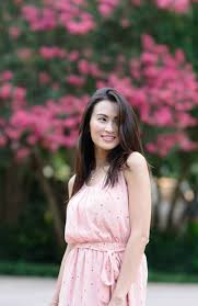Mới đây, cư dân mạng bất ngờ đào bới lại một đoạn phỏng vấn cách đây 8 năm, lúc đan trường và thủy tiên vừa làm đám cưới. Cháº¥m Ä'iá»ƒm Vá»£ CÅ© Va Vá»£ Má»›i Lam TrÆ°á»ng