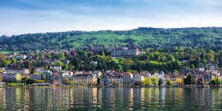 The hotel is modern and conveniently located a minute away from the lake and the city center. Buying Hotspot Evian Les Bains Frenchentree