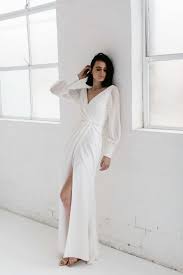 Casual wedding dresses for any bride. 23 Elegant Long Sleeve Gowns For The Winter Bride Long Sleeve Gown Casual Wedding Dress Elegant Long Sleeve Wedding Dresses