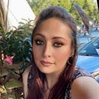 Ambreen Baig's Instagram, Twitter & Facebook