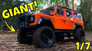 Turn on your defender and bring your friends to new adventures! Giant 1 7 Scale Rc Land Rover Defender 110 Hobby Grade 2 Speed Hardbody Youtube