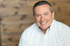 Andy Pickens's Instagram, Twitter & Facebook