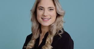 Leigh Johnson's Instagram, Twitter & Facebook