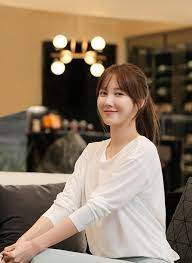 Born as kim sang eun on february 2, 1978, she is reported to have moved to the united states with her family when she was in sixth grade and lived there for 10 years. Lee Ji Ah Donated It Devices To Children From Low Income Families Mottokorea