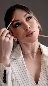 Você não chegou até aqui para passar despercebida., Mostre sua força, sua  história e seu profissionalismo com atitude., Um pouquinho do ensaio dessa  mulher maravilhosa, cheia de presença e poder ...