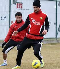 Fenerbahçe, serdar dursun'u kadrosuna kattığını açıkladı. 1ytrkeoxj6zzlm