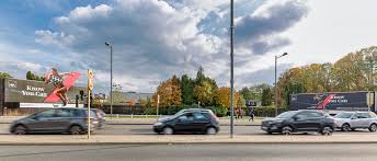 Je gesteund en beschermd voelen geeft je zelfvertrouwen en helpt je verder te gaan ontdek hoe nafi je kan. Axa Affiche Sa Confiance Avec Clear Channel Clear Channel