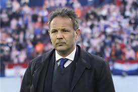 Sinisa mihajlovic manager of bologna fc looks on during the serie a match between acf fiorentina and bologna fc at stadio artemio franchi on july 29,. Sinisa Mihajlovic Ingin Jadi Pelatih Inter Republika Online
