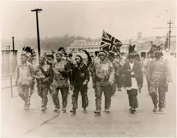 Haudenosaunee Delegation Crosses The U S Canada Border At Niagara Falls On July 14 1928 It Is The Retur Indigenous Americans Native America Native American