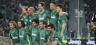 Quando fanno la partita del cuore 2021. Formazioni Partita Del Cuore 2019 I Giocatori In Campo Pirlo A Dettare Musica