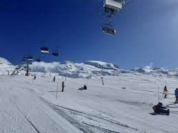 Il video e il significato del nuovo singolo essere umano. Some Italian Ski Resorts Close Until November 24th The Whiteroom