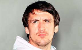 Anews рассказывает о его биографии, карьере, личной жизни. Artur Smolyaninov Biografiya Fakty Foto