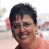 Lorene Hartman's Instagram, Twitter & Facebook