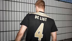 Some of the team was change their kit maker, arsenal change from puma to adidas. Ajax Away Jersey 2018 19